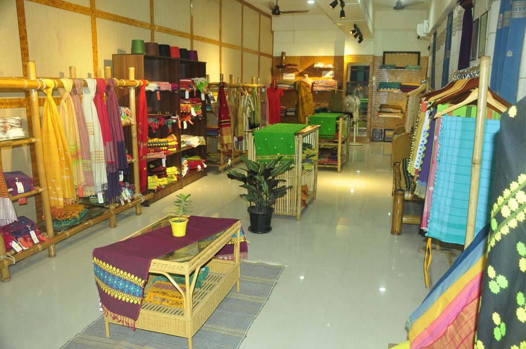 GRASSLOOMS : A Handloom Initiative by RGVN