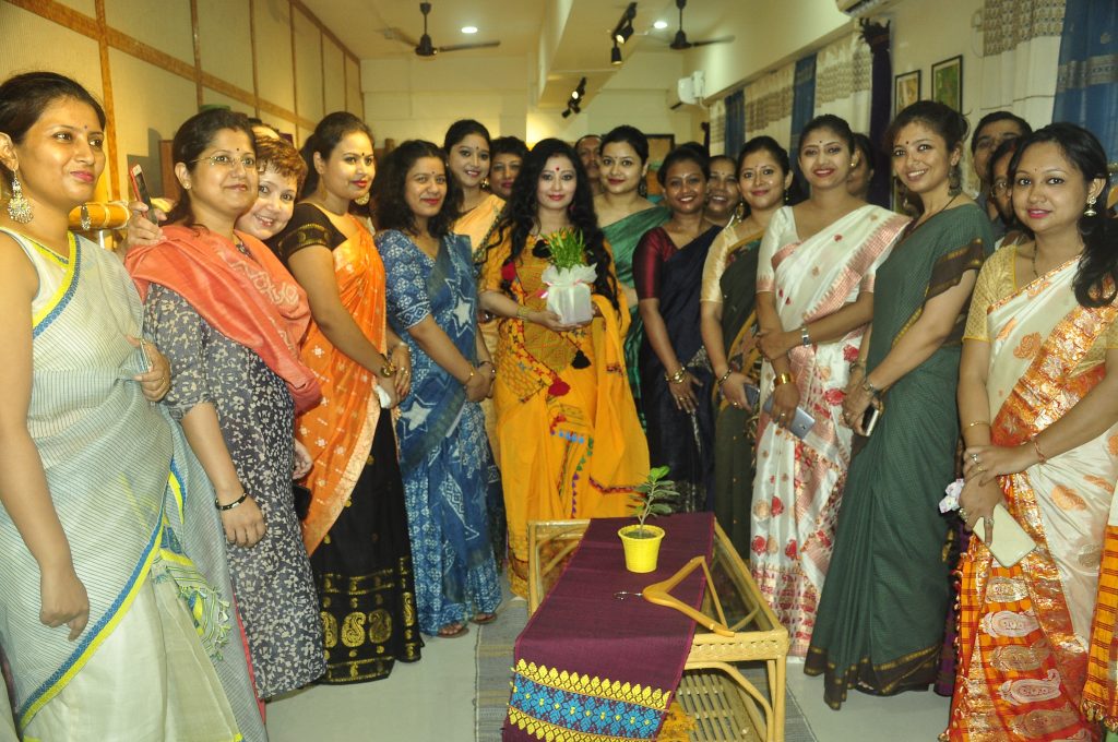 GRASSLOOMS : A Handloom Initiative by RGVN