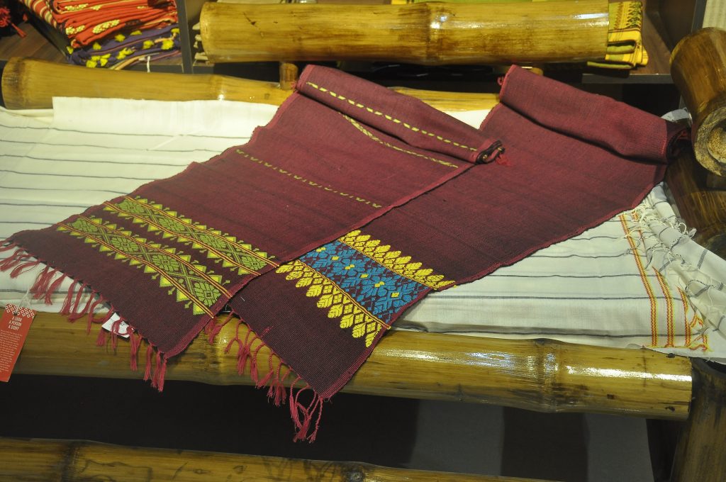 GRASSLOOMS : A Handloom Initiative by RGVN